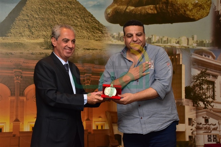 بالصور.. "المصرية لنقاد السينما" تكرم هاني عبد ربه بمناسبة عيدها الخامس والأربعون بالصور.. "المصرية لنقاد السينما" تكرم هاني عبد ربه بمناسبة عيدها الخامس والأربعون