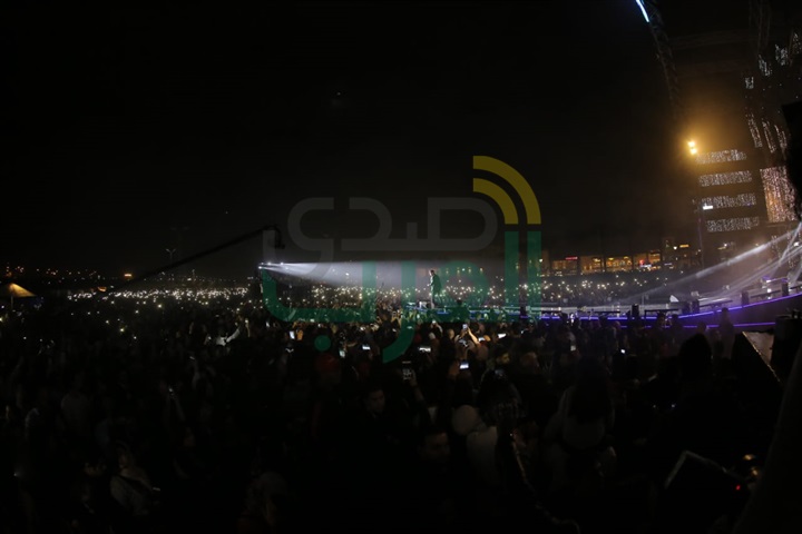 بالصور.. تامر حسني يتألق بحفل عالمي احتفالا بنجاح "عيش بشوقك" بالصور.. تامر حسني يتألق بحفل عالمي احتفالا بنجاح "عيش بشوقك"