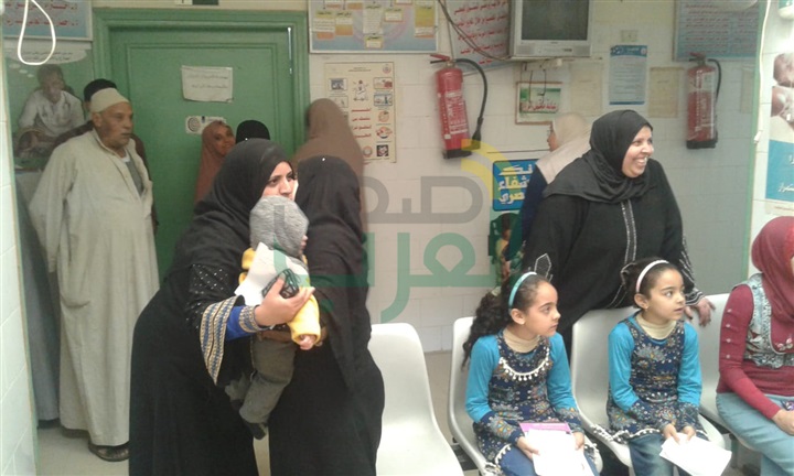 بالصور.. الكشف علي 1508 حالات ضمن قافلة مجانية لمستقبل وطن بكفر الشيخ