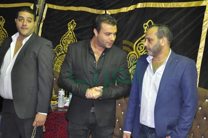 بالصور.. رامي صبري يشارك في تلقي عزاء والدة أيمن نابليون بحضور مشاهير المجتمع بالصور.. رامي صبري يشارك في تلقي عزاء والدة أيمن نابليون بحضور مشاهير المجتمع