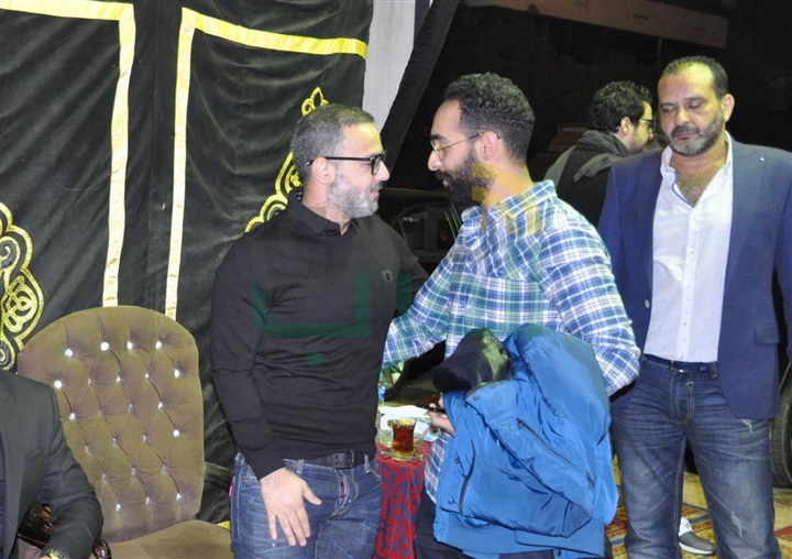 بالصور.. رامي صبري يشارك في تلقي عزاء والدة أيمن نابليون بحضور مشاهير المجتمع بالصور.. رامي صبري يشارك في تلقي عزاء والدة أيمن نابليون بحضور مشاهير المجتمع