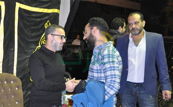 بالصور.. رامي صبري يشارك في تلقي عزاء والدة أيمن نابليون بحضور مشاهير المجتمع بالصور.. رامي صبري يشارك في تلقي عزاء والدة أيمن نابليون بحضور مشاهير المجتمع