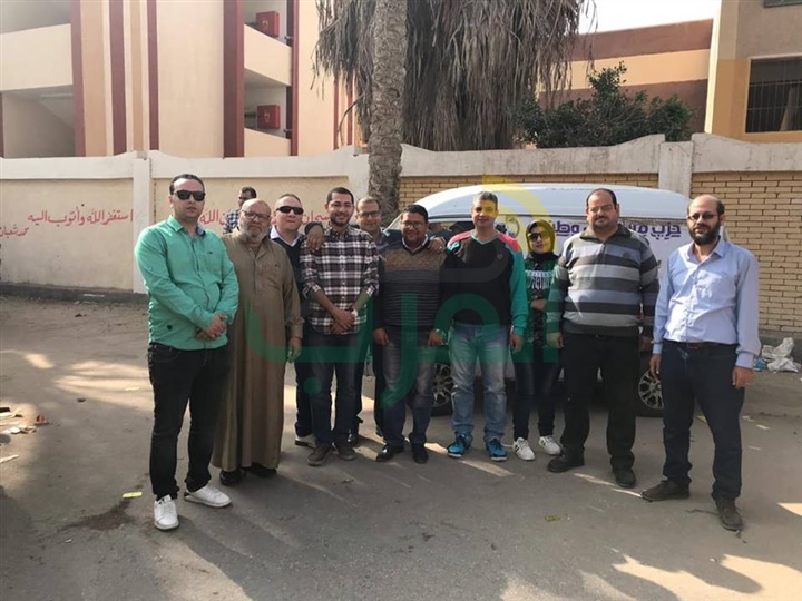 بالصور.. مستقبل وطن يواصل الدفع بقوافل السلع الغذائية في كفر الشيخ بالصور.. مستقبل وطن يواصل الدفع بقوافل السلع الغذائية في كفر الشيخ