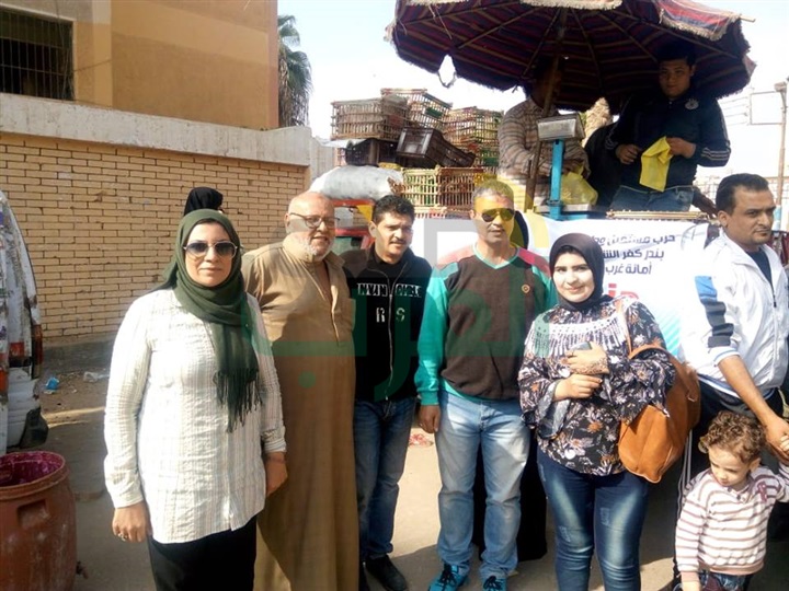 بالصور.. مستقبل وطن يواصل الدفع بقوافل السلع الغذائية في كفر الشيخ بالصور.. مستقبل وطن يواصل الدفع بقوافل السلع الغذائية في كفر الشيخ