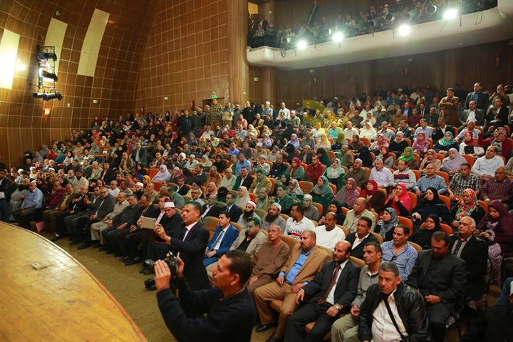 1378 عضوا بلجان المساءلة المجتمعية في "تكافل وكرامة" يؤدون القسم أمام محافظ كفر الشيخ