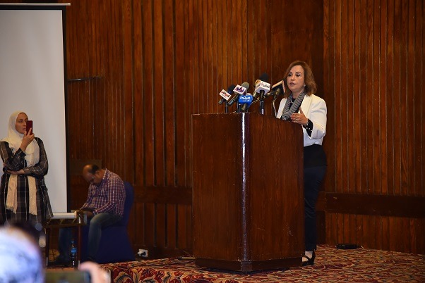 بالصور.. نيللي كريم تتفقد معرض منتجات حياة جديدة بمنتدى بداية مش نهاية بالصور.. نيللي كريم تتفقد معرض منتجات حياة جديدة بمنتدى بداية مش نهاية