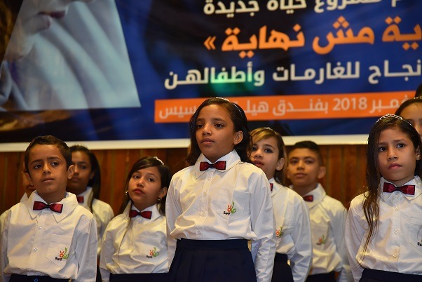 بالصور.. نيللي كريم تتفقد معرض منتجات حياة جديدة بمنتدى بداية مش نهاية بالصور.. نيللي كريم تتفقد معرض منتجات حياة جديدة بمنتدى بداية مش نهاية