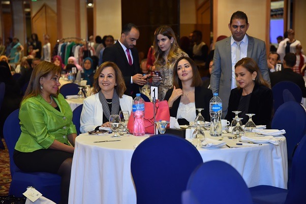 بالصور.. نيللي كريم تتفقد معرض منتجات حياة جديدة بمنتدى بداية مش نهاية بالصور.. نيللي كريم تتفقد معرض منتجات حياة جديدة بمنتدى بداية مش نهاية