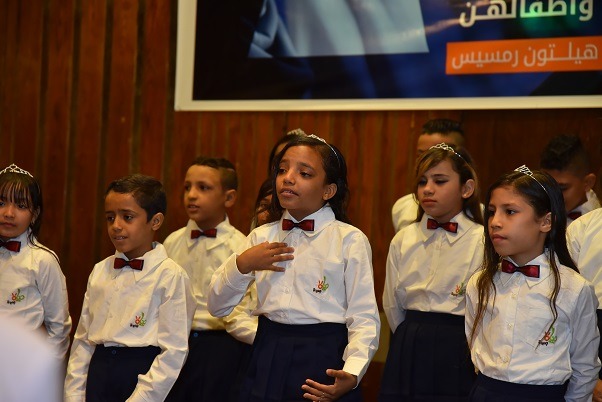 بالصور.. نيللي كريم تتفقد معرض منتجات حياة جديدة بمنتدى بداية مش نهاية بالصور.. نيللي كريم تتفقد معرض منتجات حياة جديدة بمنتدى بداية مش نهاية
