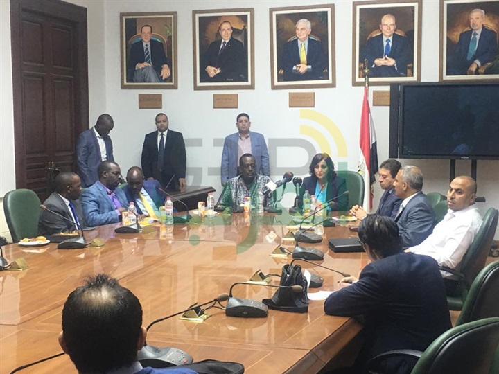 " نائب وزير الزراعة " و سفير مصر في اوغندا يشهدان مراسم توقيع مذكرة تفاهم  مع اوغندا 