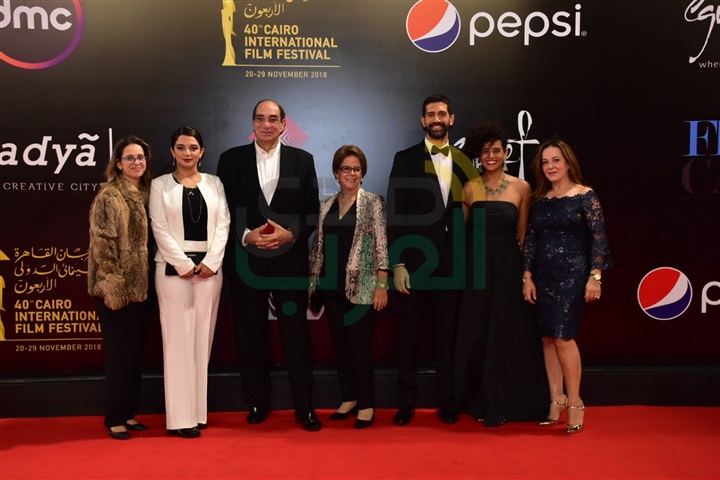 بالصور.. لبلبة وهيدي كرم يحضرون عرض فيلم "لا أحد هناك" بالصور.. لبلبة وهيدي كرم يحضرون عرض فيلم "لا أحد هناك"