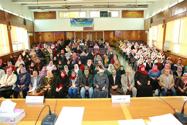 بالصور..محافظ كفر الشيخ يطلق حملة لمناهضة العنف ضد المرأة 
