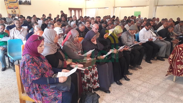 مدير عام الإدارة التعليمية بنجع حمادي يجتمع بمديري المدارس لبحث القرار الوزاري 356 لسنة 2018 