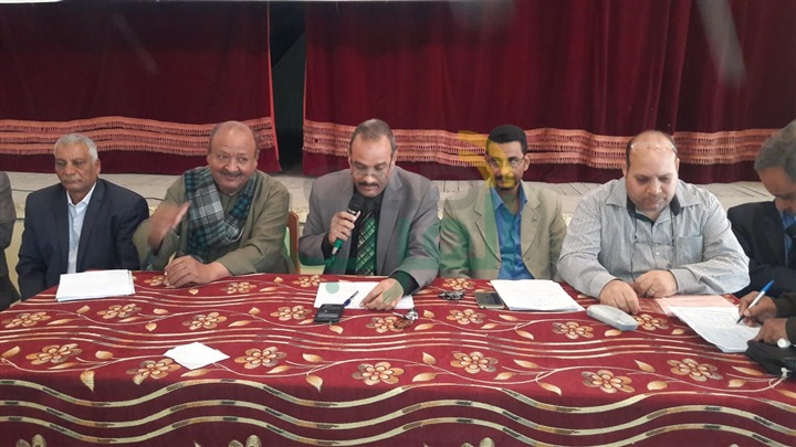 مدير عام الإدارة التعليمية بنجع حمادي يجتمع بمديري المدارس لبحث القرار الوزاري 356 لسنة 2018 
