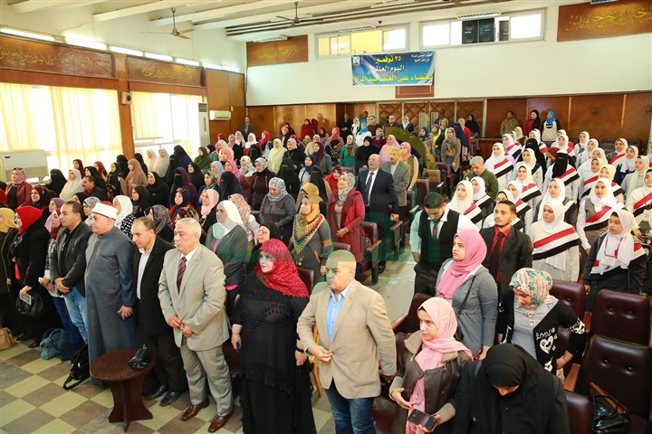 شاهد.. محافظ كفر الشيخ: العنف ضد المرأة مخالف لجميع الأديان والشرائع السماوية