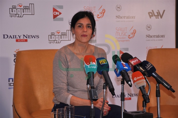 بالصور.. مؤتمر صحفي للمطربه الجزائريه سعاد ماسي بالصور.. مؤتمر صحفي للمطربه الجزائريه سعاد ماسي