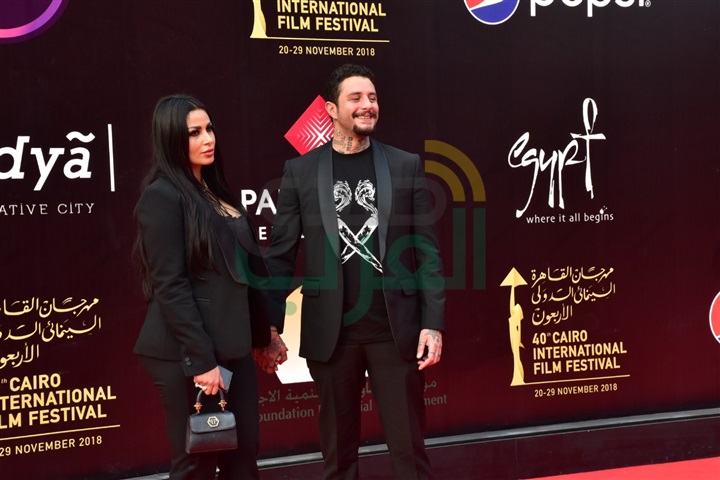 الفيشاوي وياسمين رئيس يحضرون عرض "ورد مسموم" الفيشاوي وياسمين رئيس يحضرون عرض "ورد مسموم"