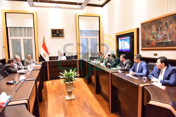 وزيرة الصحة تبحث مع جمعية الاورمان تشغيل مستشفى "العديسات" بالاقصر بتكلفة 409 مليون جنيه