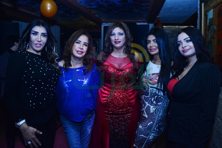بالصور.. احتفل المطرب السوري ماجد الصافي بعيد ميلاد زوجته لينا بحضور سميرغانم وليلى غفران بالصور.. احتفل المطرب السوري ماجد الصافي بعيد ميلاد زوجته لينا بحضور سميرغانم وليلى غفران
