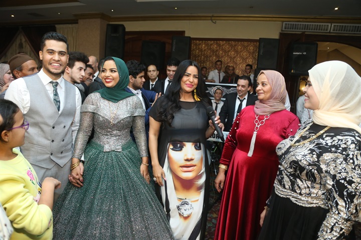 بالصور.. هدى وحجازى متقال يشعلون حفل زفاف منار وأحمد بالصور.. هدى وحجازى متقال يشعلون حفل زفاف منار وأحمد