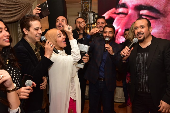 بالصور .. جورج قرداحي ونجوم الفن والأغنية والمشاهير يحتفلون بعيد ميلاد حميد الشاعري بالصور .. جورج قرداحي ونجوم الفن والأغنية والمشاهير يحتفلون بعيد ميلاد حميد الشاعري
