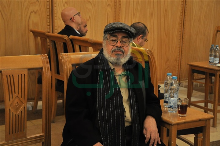 بالصور.. غياب نجوم الفن عن عزاء عادل أمين بالصور.. غياب نجوم الفن عن عزاء عادل أمين