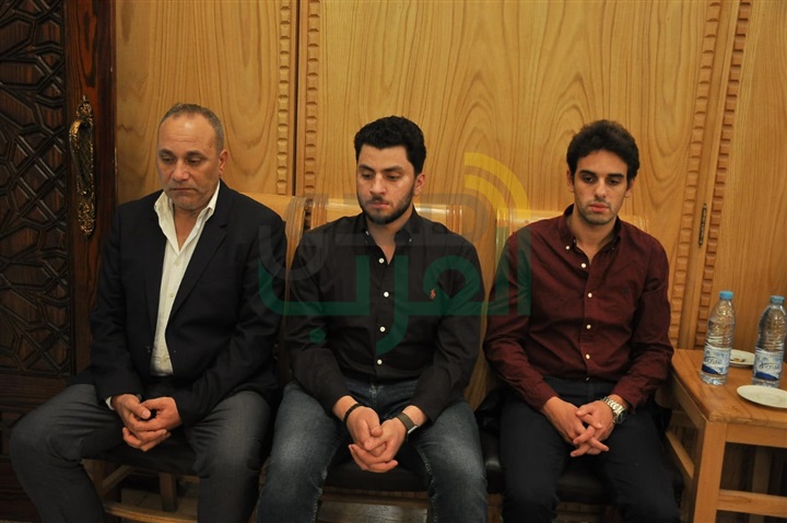 بالصور.. غياب نجوم الفن عن عزاء عادل أمين بالصور.. غياب نجوم الفن عن عزاء عادل أمين