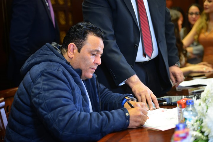 بالصور.. مصطفى حسني يعقد قران إسلام خالد صلاح على مريم قورة بالصور.. مصطفى حسني يعقد قران إسلام خالد صلاح على مريم قورة
