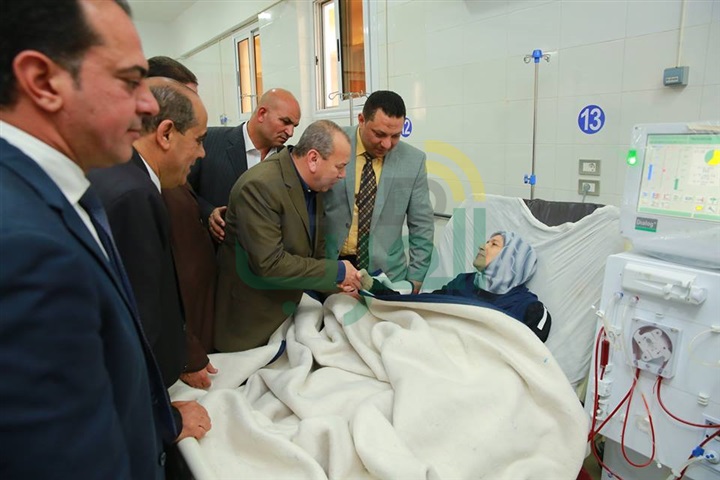 بالفيديو والصور.. محافظ كفر الشيخ يفتتح وحدة الغسيل الكلوي الجديدة بفوه