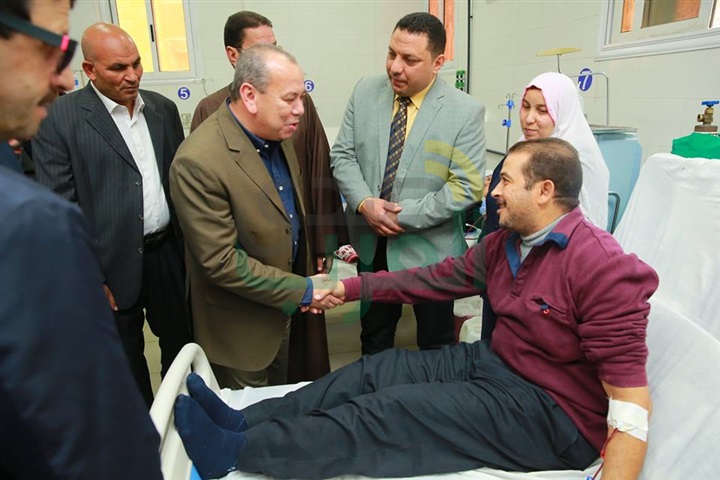 بالفيديو والصور.. محافظ كفر الشيخ يفتتح وحدة الغسيل الكلوي الجديدة بفوه