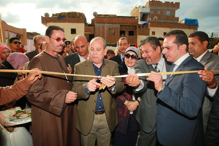 بالفيديو.. محافظ كفر الشيخ يفتتح مدرسة بفوه بتكلفة 4.4 مليون جنيه