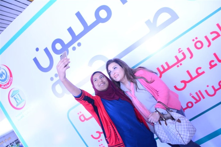 بالصور.. رجاء الجداوى ونهال عنبر عن مبادرة "100 مليون صحة": انزل واطمن على نفسك بالصور.. رجاء الجداوى ونهال عنبر عن مبادرة "100 مليون صحة": انزل واطمن على نفسك