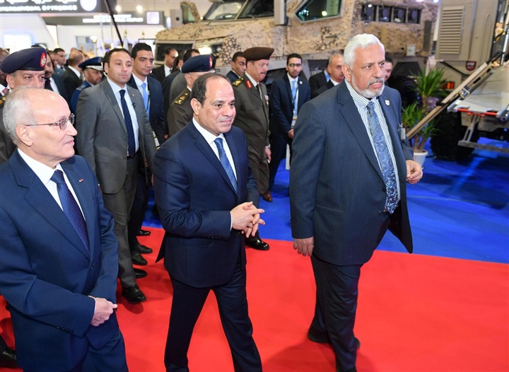 السيسى يفتتح معرض "EDEX-2018" للصناعات الدفاعية والعسكرية ويتفقد أبرز الأسلحة والمعدات المشاركة بالمعرض السيسى يفتتح معرض "EDEX-2018" للصناعات الدفاعية والعسكرية ويتفقد أبرز الأسلحة والمعدات المشاركة بالمعرض