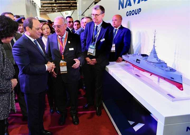 السيسى يفتتح معرض "EDEX-2018" للصناعات الدفاعية والعسكرية ويتفقد أبرز الأسلحة والمعدات المشاركة بالمعرض السيسى يفتتح معرض "EDEX-2018" للصناعات الدفاعية والعسكرية ويتفقد أبرز الأسلحة والمعدات المشاركة بالمعرض