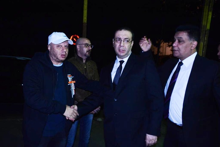 بالصور.. نجوم الفن والإعلام بعزاء والدة الدكتور محمد رفعت