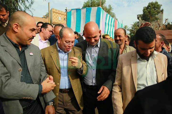 شاهد.. محافظ كفر الشيخ يفتتح مركز شباب الجزيرة الخضراء 
