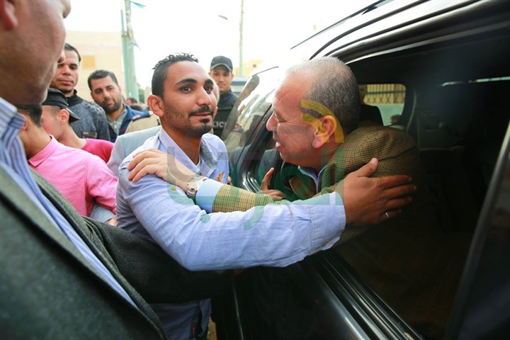 بالصور.. محافظ كفر الشيخ يوجه بحل مشكلات ومطالب أهالي برج مغيزل 