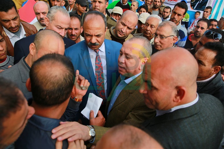 بالصور.. محافظ كفر الشيخ يكلف بحل فوري لمشاكل مواطني الحزيرة الخضراء
