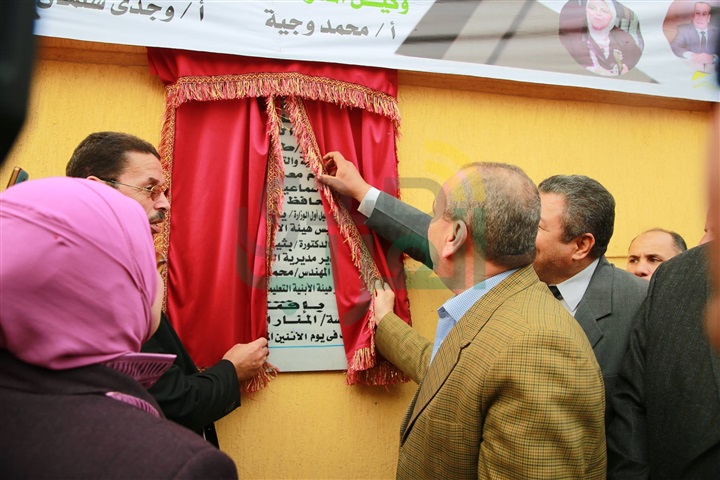بالصور.. محافظ كفر الشيخ  يفتتح مدرسة ابتدائية ببنى بكار بتكلفة 4.3 مليون جنيه