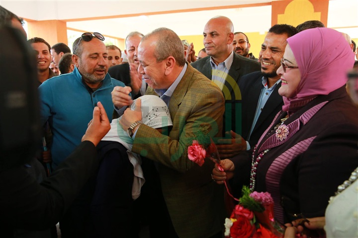 بالصور.. محافظ كفر الشيخ  يفتتح مدرسة ابتدائية ببنى بكار بتكلفة 4.3 مليون جنيه