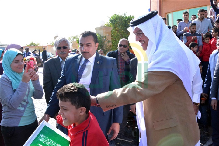 بالصور .. تكريم السفير السعودي خلال زيارته لذوي الاحتياجات الخاصة بـ "هابي وورلد" بالصور .. تكريم السفير السعودي خلال زيارته لذوي الاحتياجات الخاصة بـ "هابي وورلد"