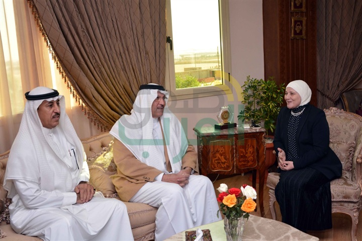 بالصور .. تكريم السفير السعودي خلال زيارته لذوي الاحتياجات الخاصة بـ "هابي وورلد" بالصور .. تكريم السفير السعودي خلال زيارته لذوي الاحتياجات الخاصة بـ "هابي وورلد"