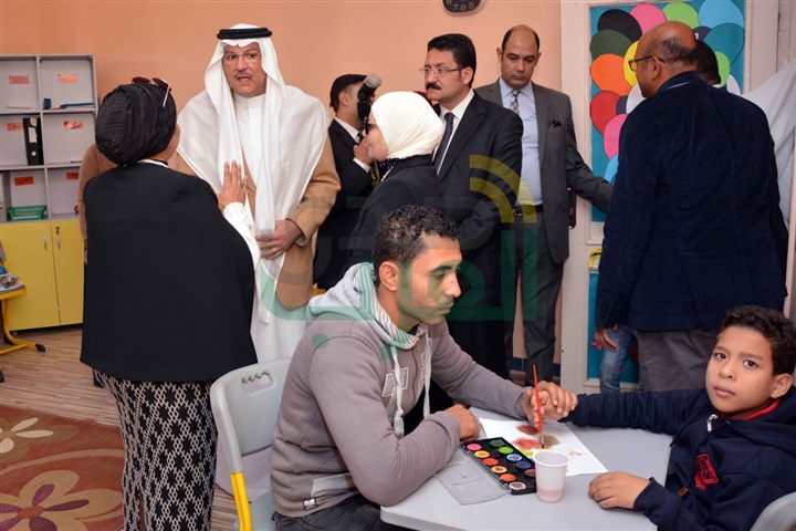 بالصور .. تكريم السفير السعودي خلال زيارته لذوي الاحتياجات الخاصة بـ "هابي وورلد" بالصور .. تكريم السفير السعودي خلال زيارته لذوي الاحتياجات الخاصة بـ "هابي وورلد"