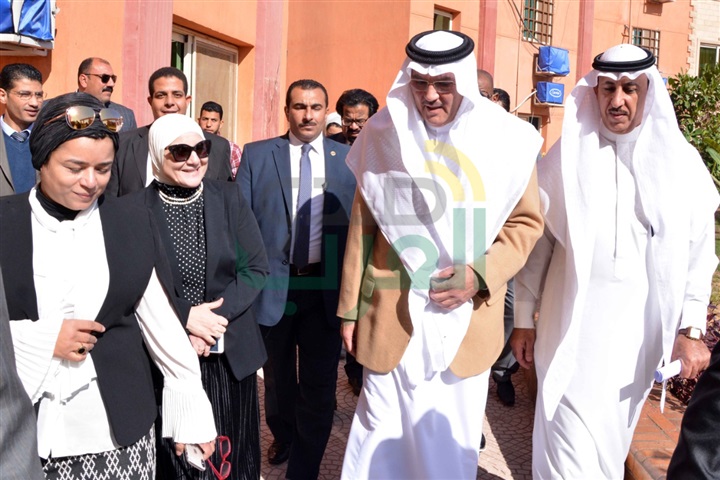 بالصور .. تكريم السفير السعودي خلال زيارته لذوي الاحتياجات الخاصة بـ "هابي وورلد" بالصور .. تكريم السفير السعودي خلال زيارته لذوي الاحتياجات الخاصة بـ "هابي وورلد"