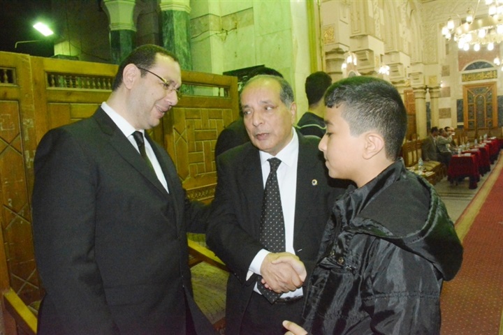 بالصور.. نجوم الفن والإعلام بعزاء والدة الدكتور محمد رفعت