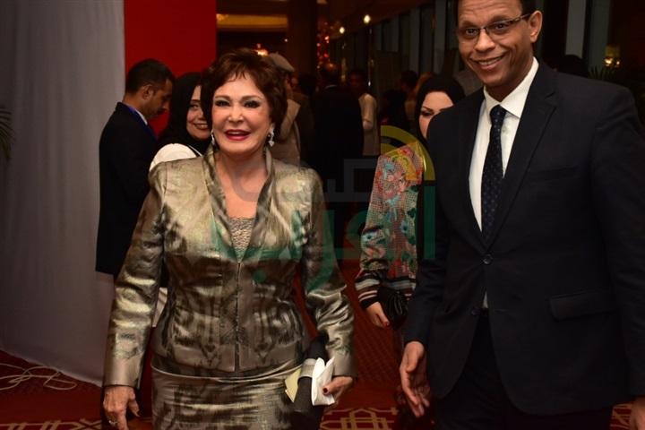 بالصور .. نبيلة مكرم عبيد تفتتح الأسبوع الكويتي بحضور الوزراء ونجوم الفن والإعلام بالصور .. نبيلة مكرم عبيد تفتتح الأسبوع الكويتي بحضور الوزراء ونجوم الفن والإعلام