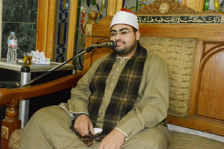 بالصور.. نجوم الفن والإعلام بعزاء والدة الدكتور محمد رفعت