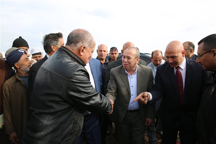 بالصور..محافظ كفر الشيخ يضع حجر أساس أكبر مشروع صرف صحى في بيلا 