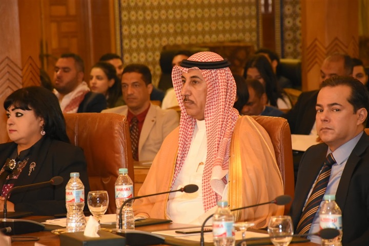 "الجامعة العربية" تحتضن توزيع قلادة مؤسسة الأمير محمد بن فهد العالمية للأعمال التطوعية "الجامعة العربية" تحتضن توزيع قلادة مؤسسة الأمير محمد بن فهد العالمية للأعمال التطوعية