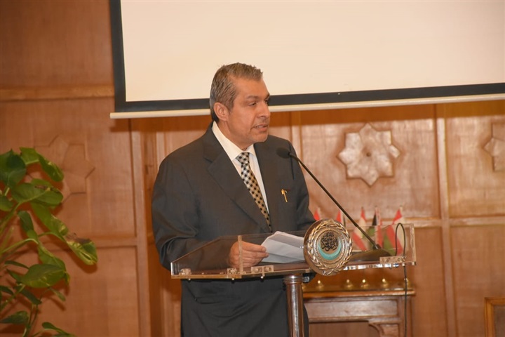 "الجامعة العربية" تحتضن توزيع قلادة مؤسسة الأمير محمد بن فهد العالمية للأعمال التطوعية "الجامعة العربية" تحتضن توزيع قلادة مؤسسة الأمير محمد بن فهد العالمية للأعمال التطوعية